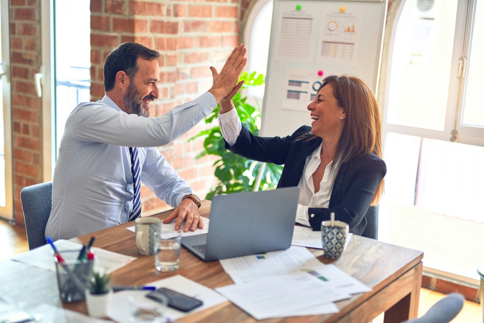 How Corporate Legal Teams Use Generative AI to Serve Business Colleagues